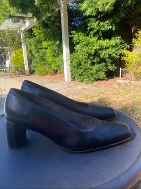 Stuart Weitzman Black Leather Square-Toe Pumps, Size 6.5